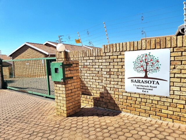 <!--[if BLOCK]><![endif]--> 16 Sarasota 47 Rudd Street, Roodekrans,  Roodepoort <!--[if ENDBLOCK]><![endif]-->
